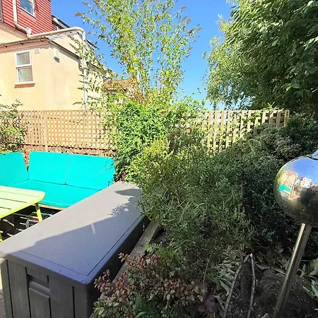Charming Victorian House With Garden Сasa de vacaciones *