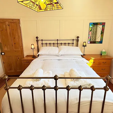Charming Victorian House With Garden Μπρίστολ